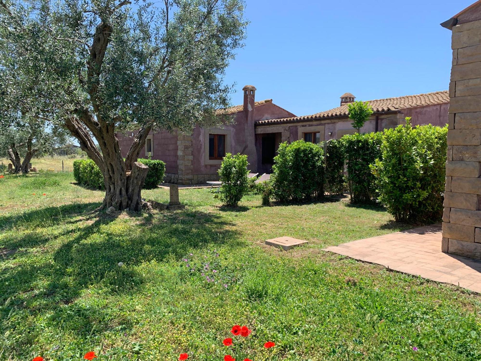 Resort Fonte Vulci Canino Exterior foto